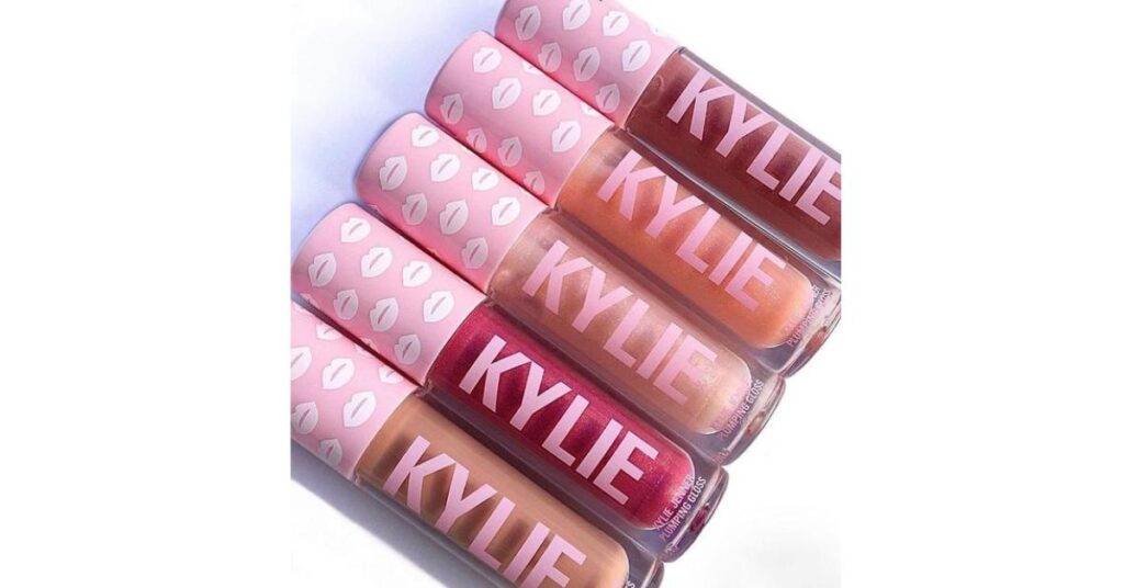 Image of Kylie Cosmetic Lip Gloss By Pinterest, Edit By Canva
Description :- 
Does Kylie Jenner Sell Eco Friendly Cosmetics?  
#iskyliecosmeticsecofriendly #ecofriendlycosmeticsbrand #sustainablecosmeticbrand #kyliejennermakeup 
#wecareearth 